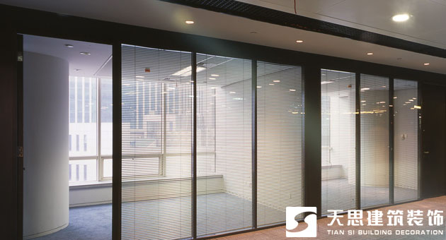 <a href=http://m.bmhhkj.cn/ target=_blank class=infotextkey>合肥辦公室裝修</a>玻璃